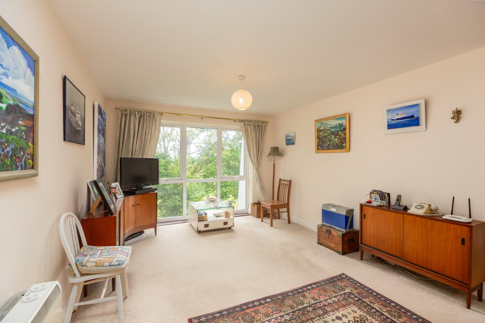 Willow Court, Clyne Common, Swansea, SA3 3JB